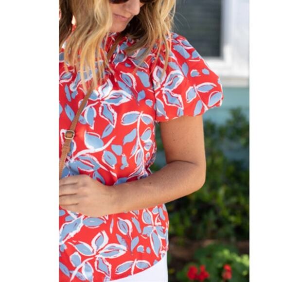 THML Malibu Flower Print Bubble Sleeve Top NWT S - Picture 2 of 8